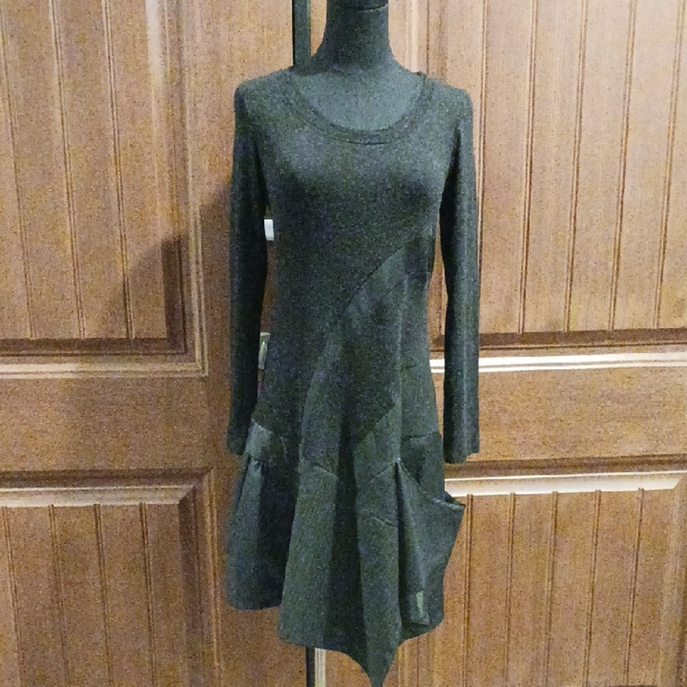Lauren Vidal Black Dress. Size M